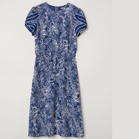 H&M Dresses & Skirts - H&M | Printed Midi Satin Dress